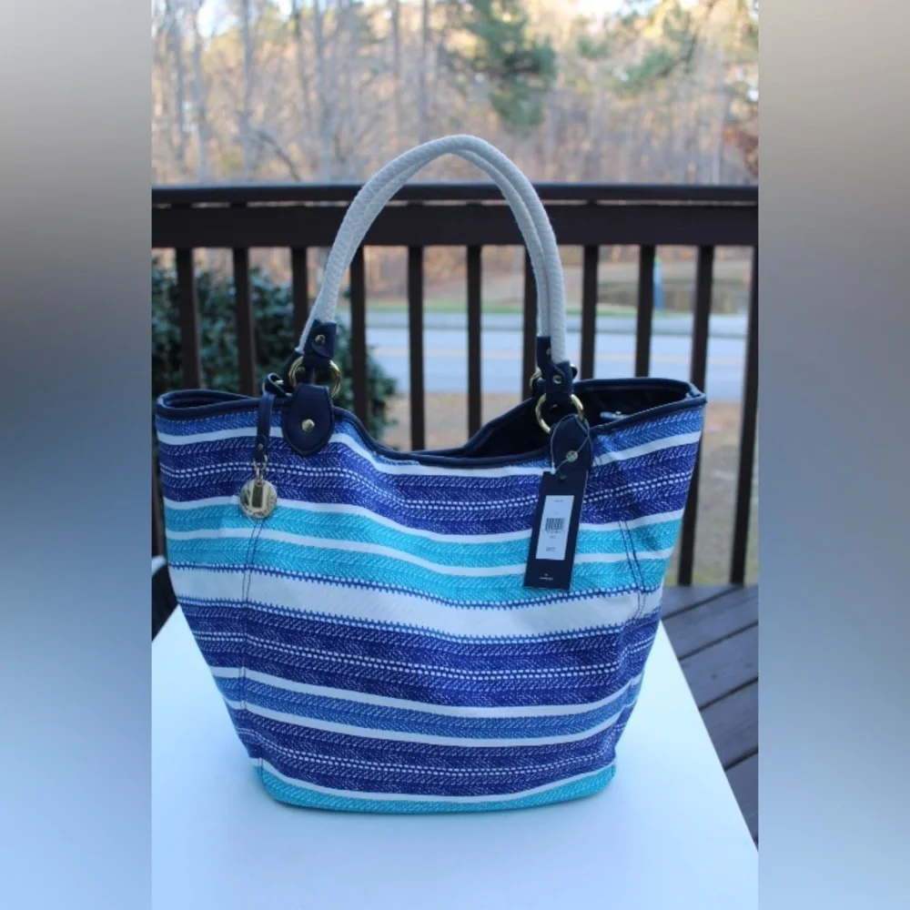 NWT Tommy Hilfiger tote bag